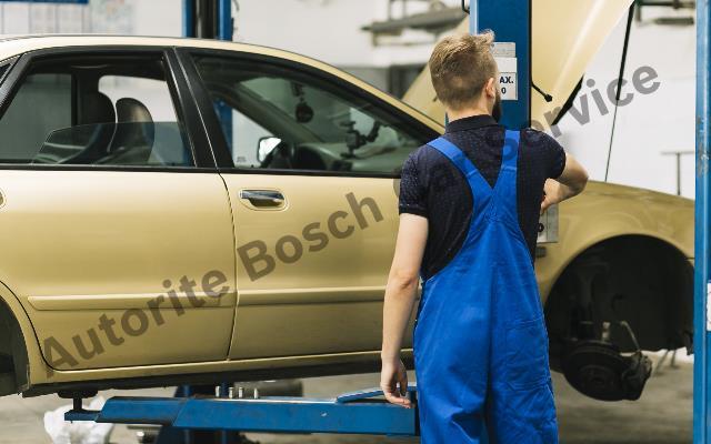 Levent Oto Servis Garantili Yedek Parça Değişimi